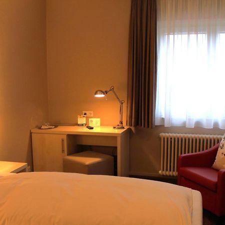 Hotel Westerfeld Hemmingen  ภายนอก รูปภาพ