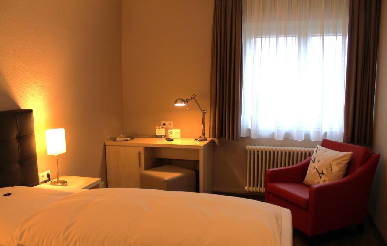 Hotel Westerfeld Hemmingen  ภายนอก รูปภาพ