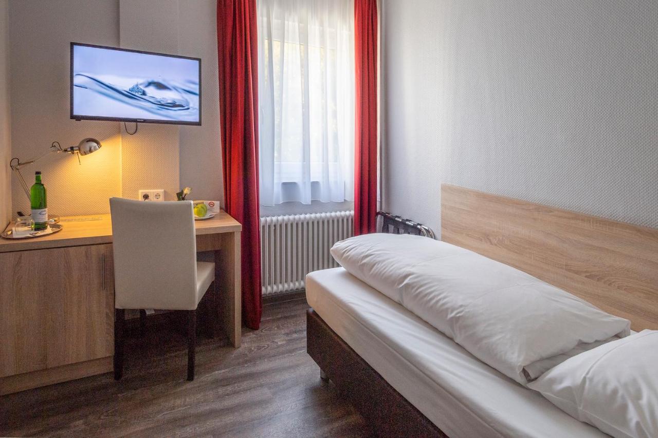 Hotel Westerfeld Hemmingen  ภายนอก รูปภาพ