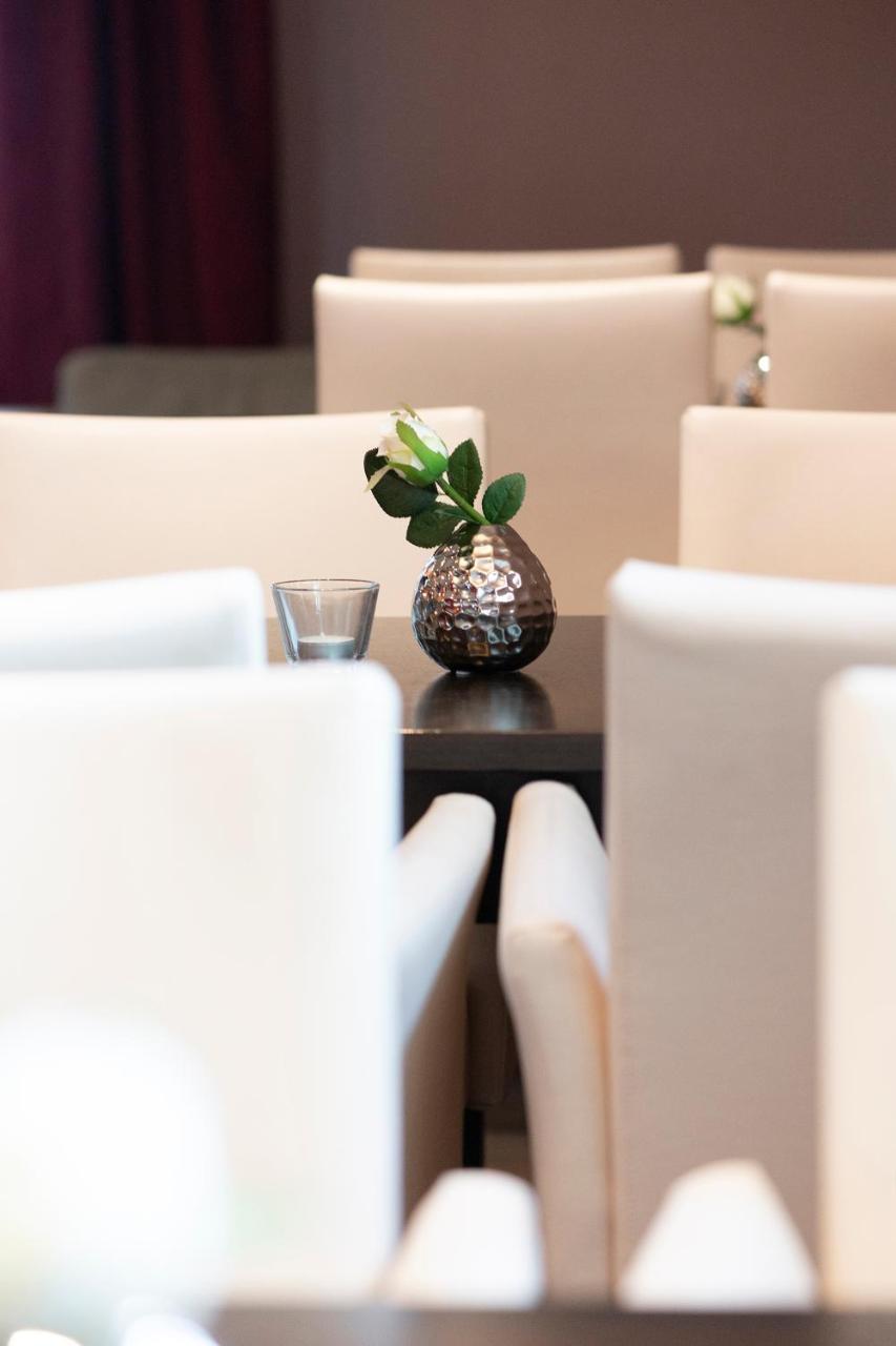 Hotel Westerfeld Hemmingen  ภายนอก รูปภาพ