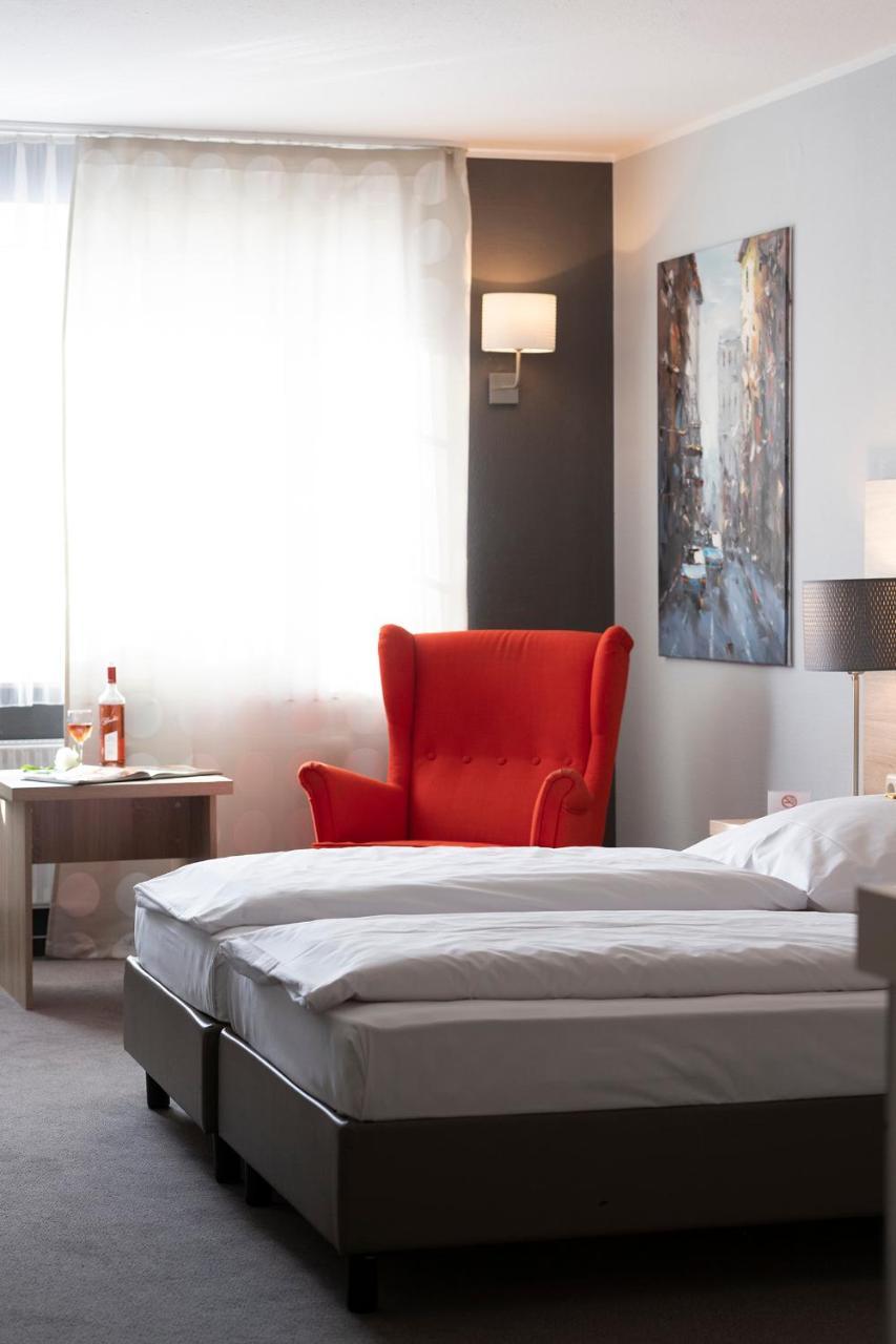 Hotel Westerfeld Hemmingen  ภายนอก รูปภาพ