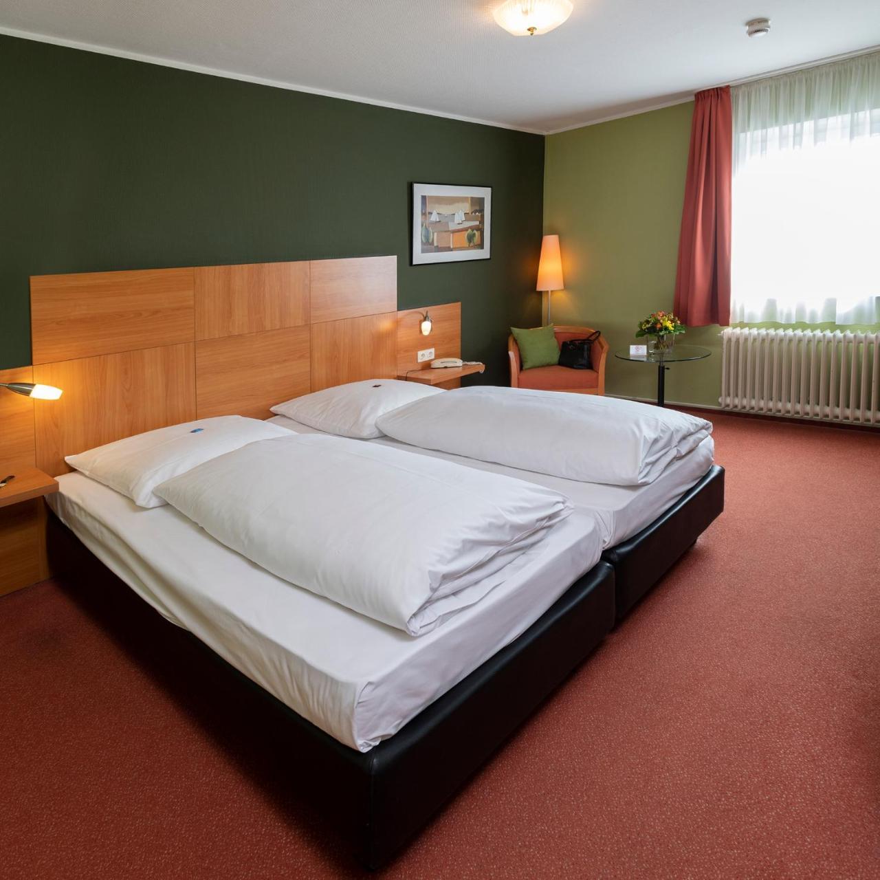 Hotel Westerfeld Hemmingen  ภายนอก รูปภาพ