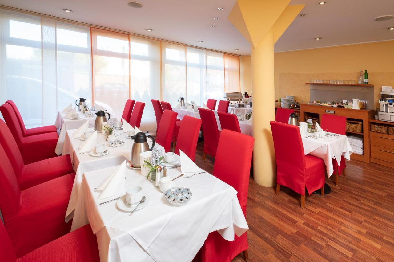 Hotel Westerfeld Hemmingen  ภายนอก รูปภาพ